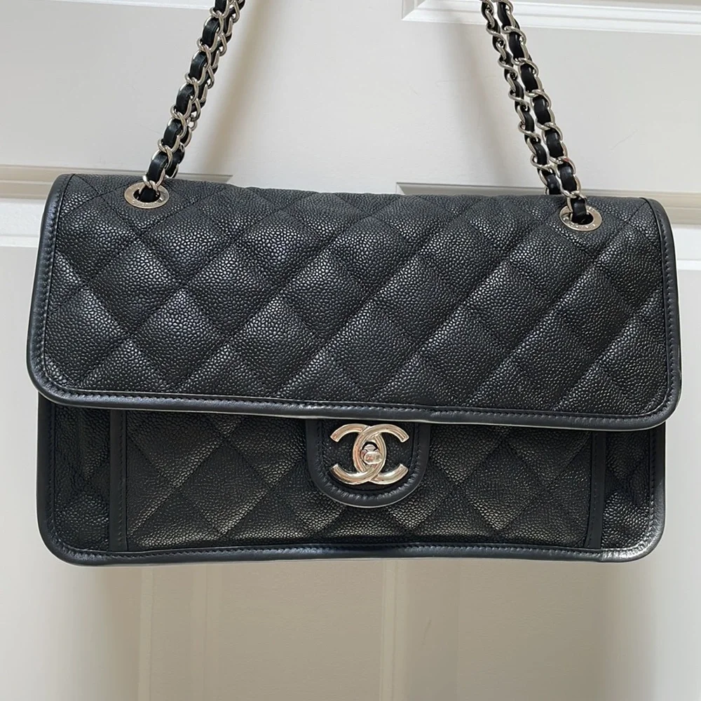 CHANEL Caviar Quilted French Riviera Flap bag - Picture 3 of 12